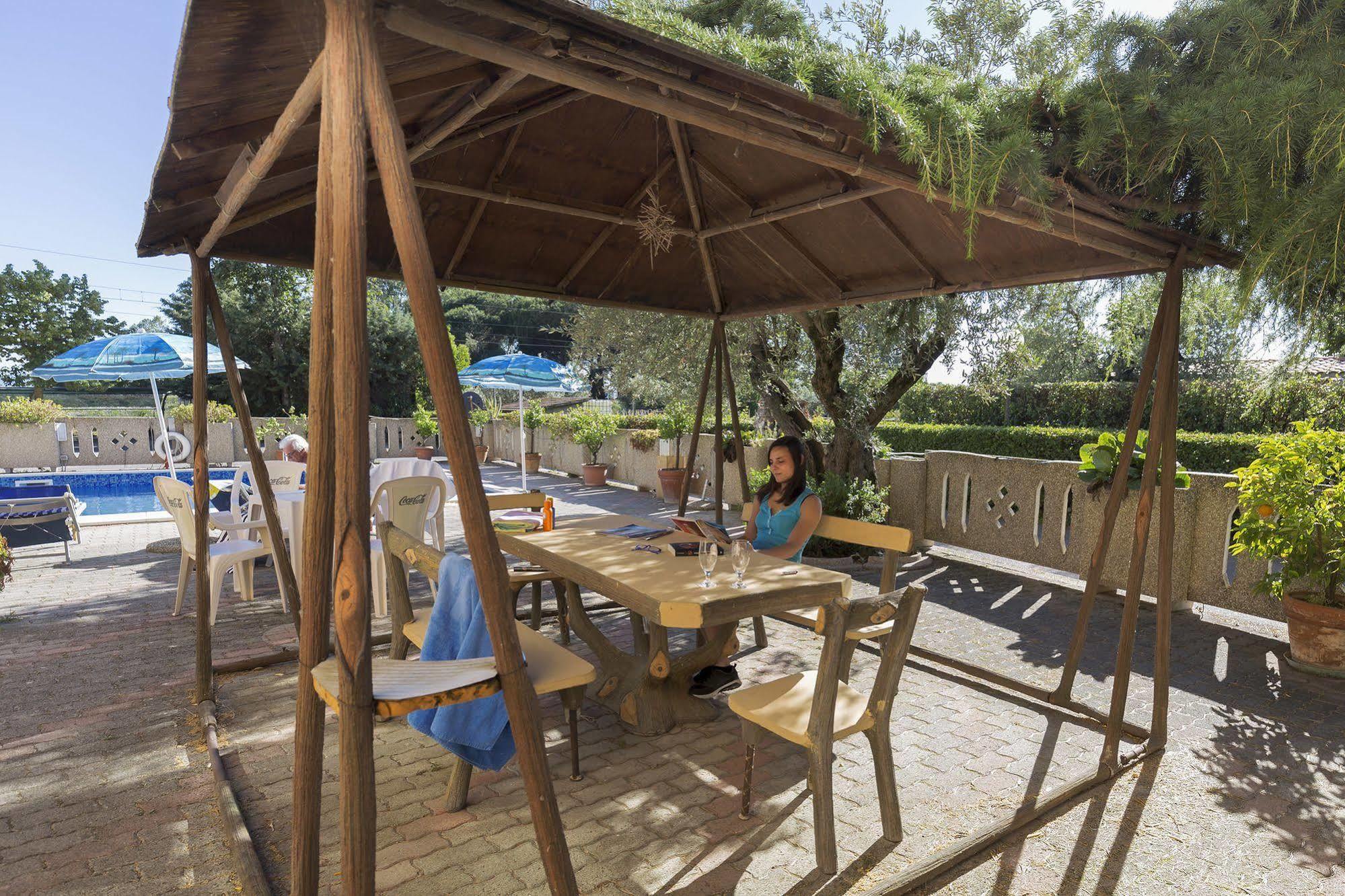 Hotel Darsena Passignano sul Trasimeno Exterior foto